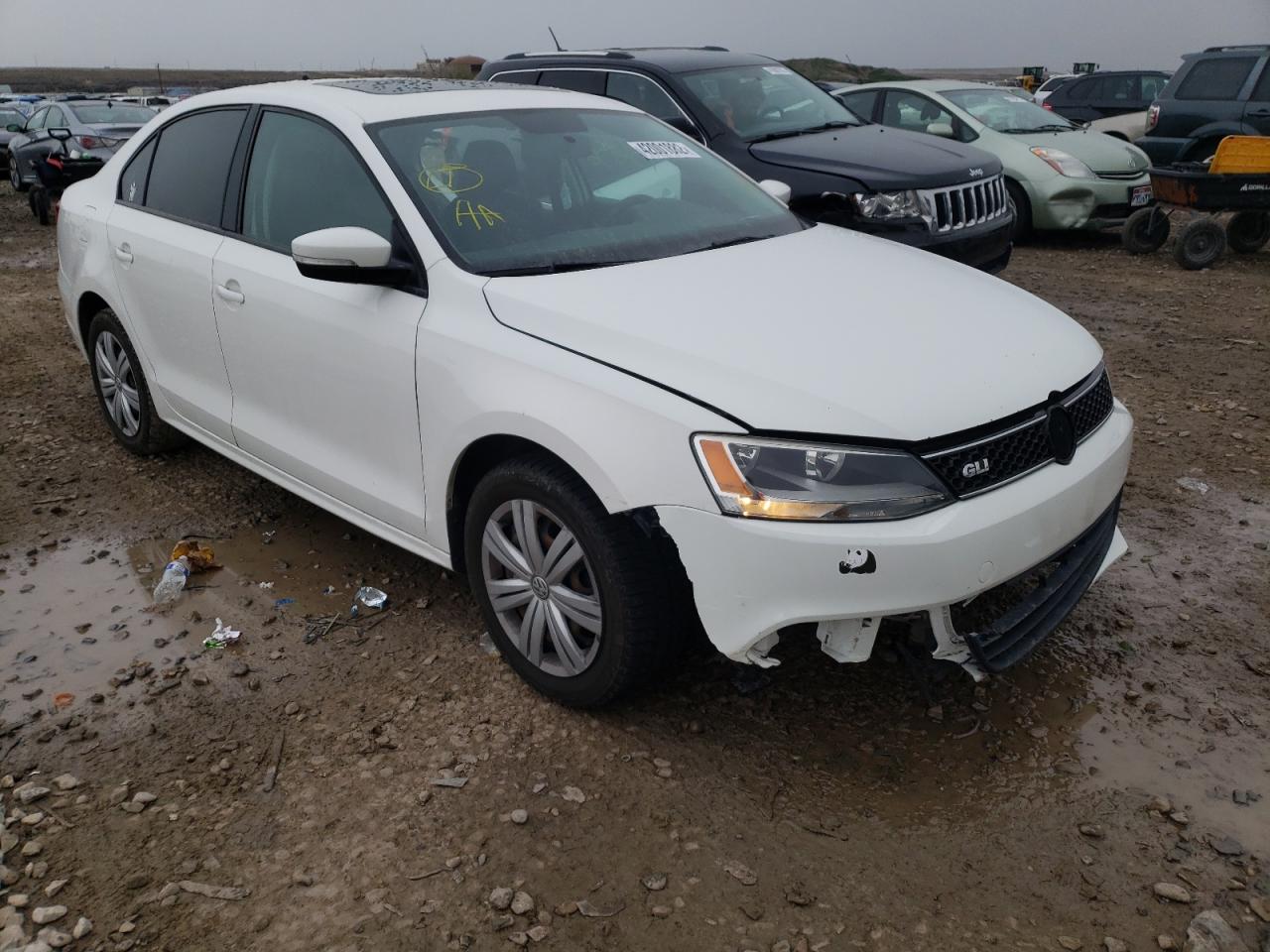 Photo 1 from auction – 2011 VOLKSWAGEN JETTA SE with VIN 3VWDZ7AJ3BM384635