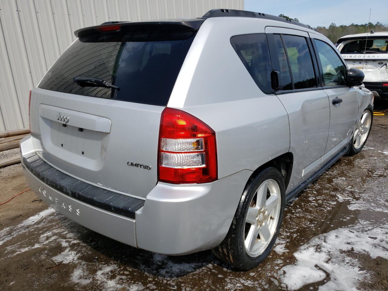 Photo 4 from auction – 2007 JEEP COMPASS LI with VIN 1J8FT57W07D171657