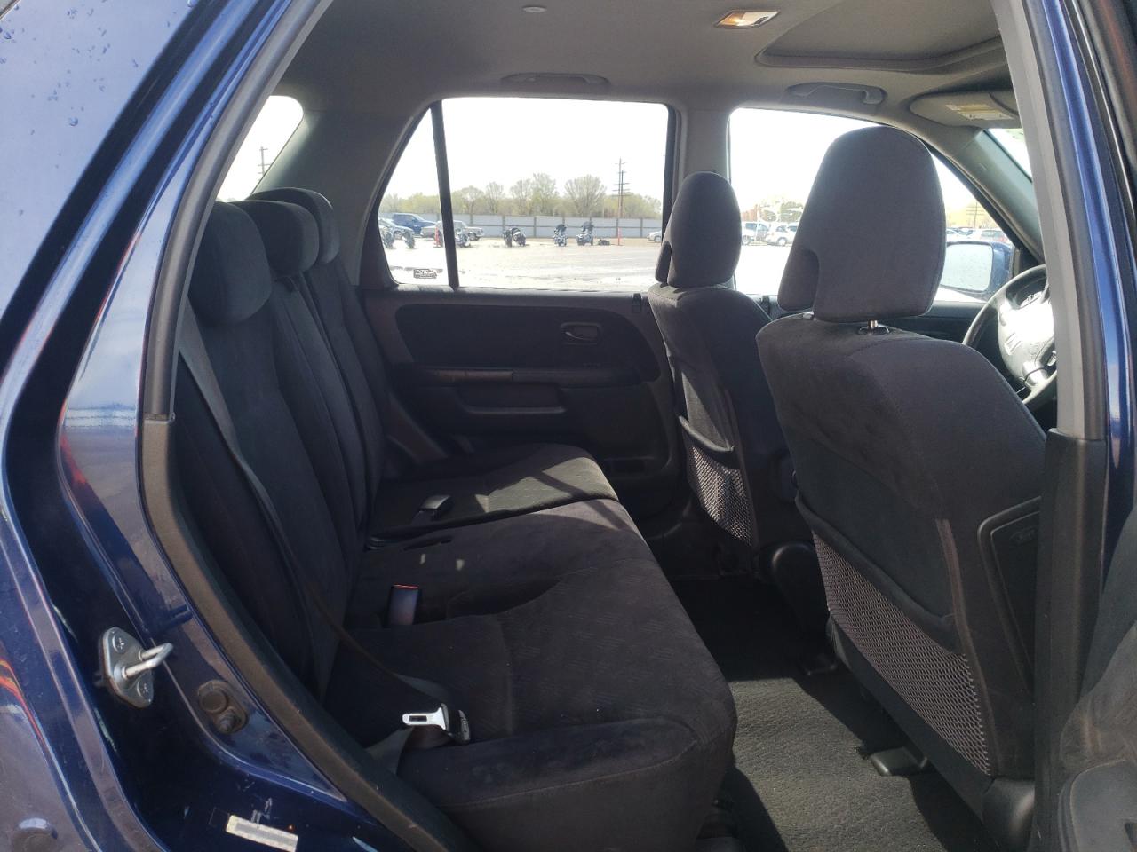 Photo 6 from auction – 2005 HONDA CRV with VIN JHLRD78825C009483