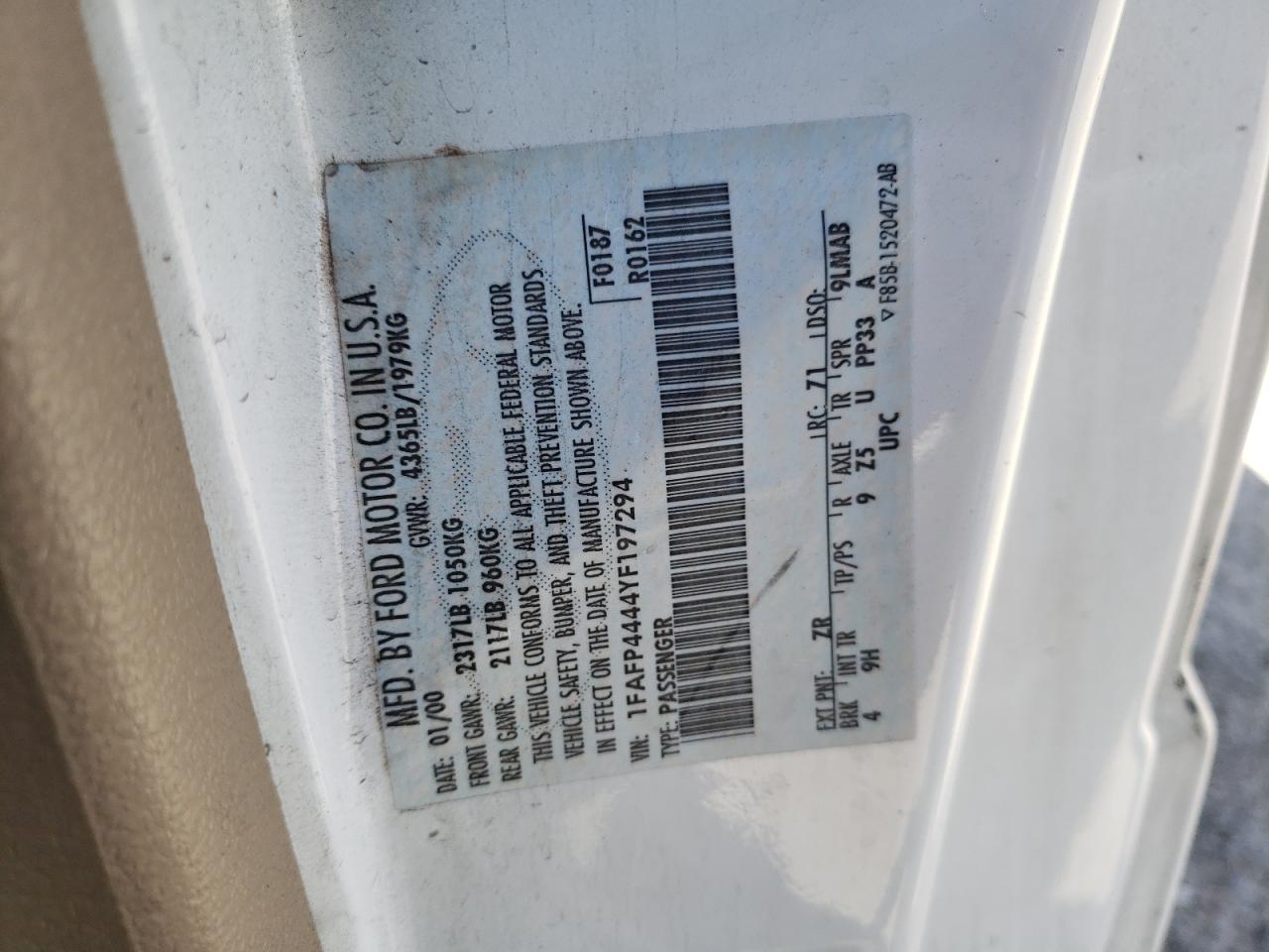 Photo 10 from auction – 2000 FORD MUSTANG with VIN 1FAFP4444YF197294