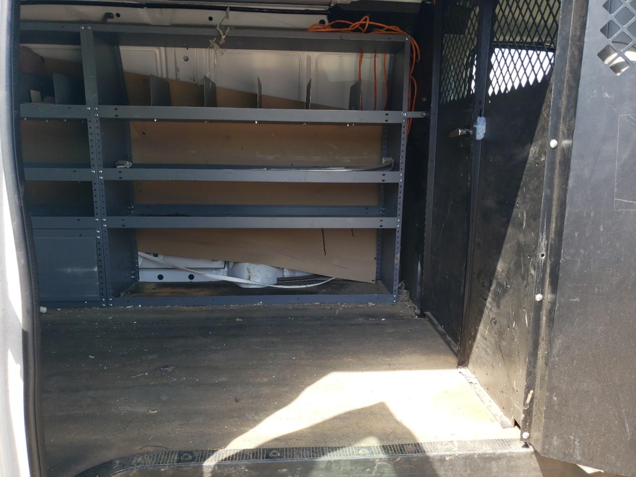 Photo 6 from auction – 2013 FORD ECONOLINE with VIN 1FTNE1EW9DDB24941