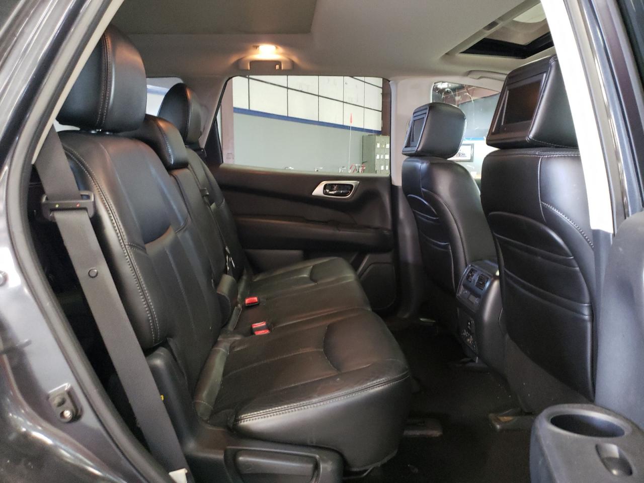 Photo 6 from auction – 2013 NISSAN PATHFINDER with VIN 5N1AR2MM1DC664407