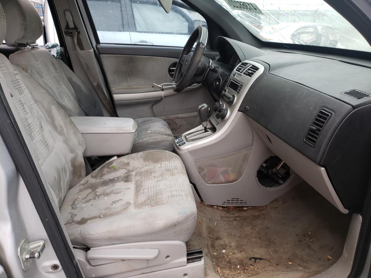 Photo 5 from auction – 2006 CHEVROLET EQUINOX LS with VIN 2CNDL13F666145750