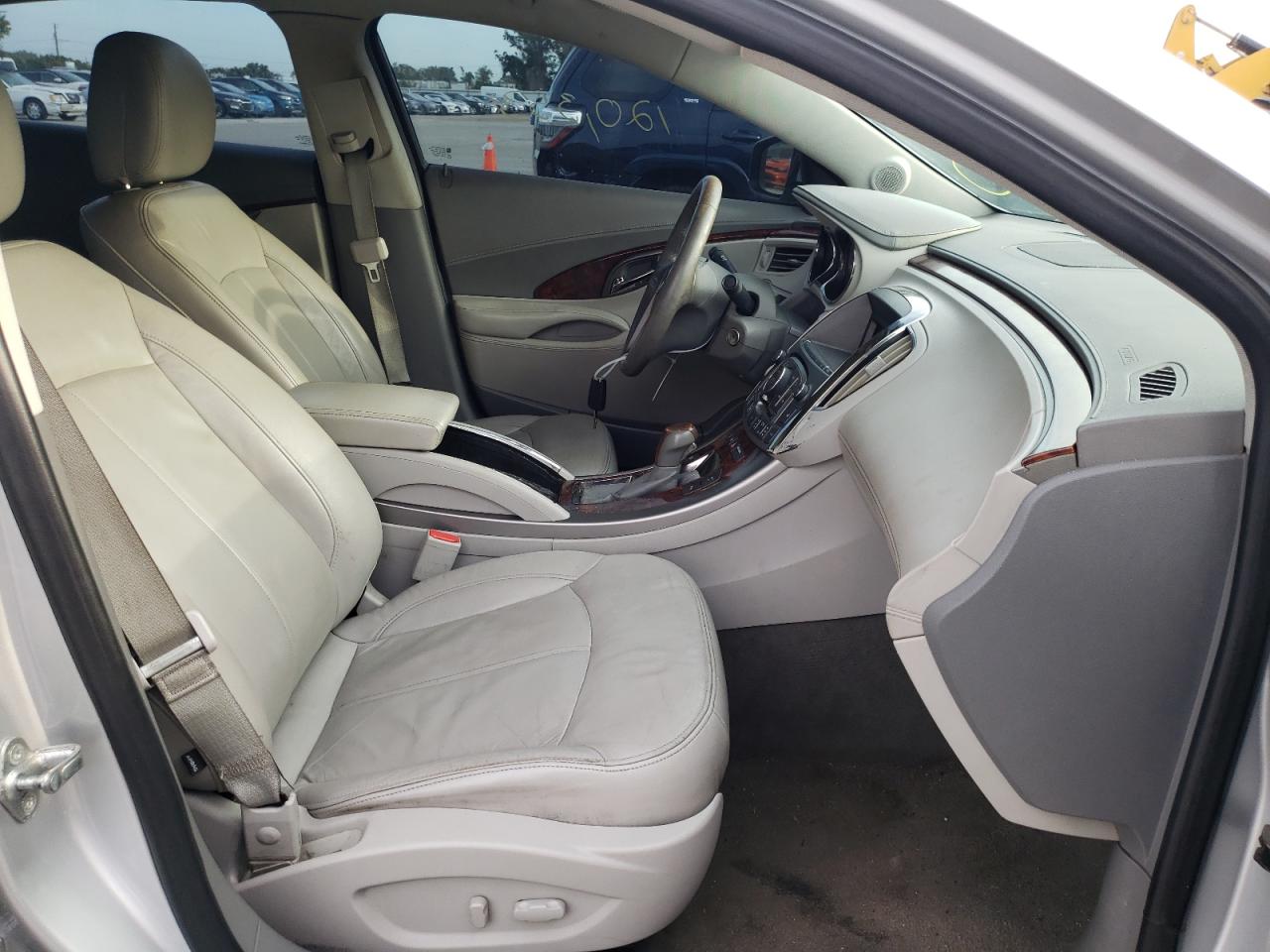 Photo 5 from auction – 2012 BUICK LACROSSE P with VIN 1G4GD5E33CF200404