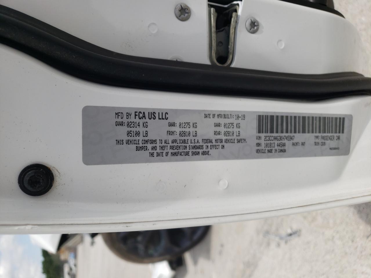 Photo 10 from auction – 2019 CHRYSLER 300 TOURIN with VIN 2C3CCAAG3KH745947
