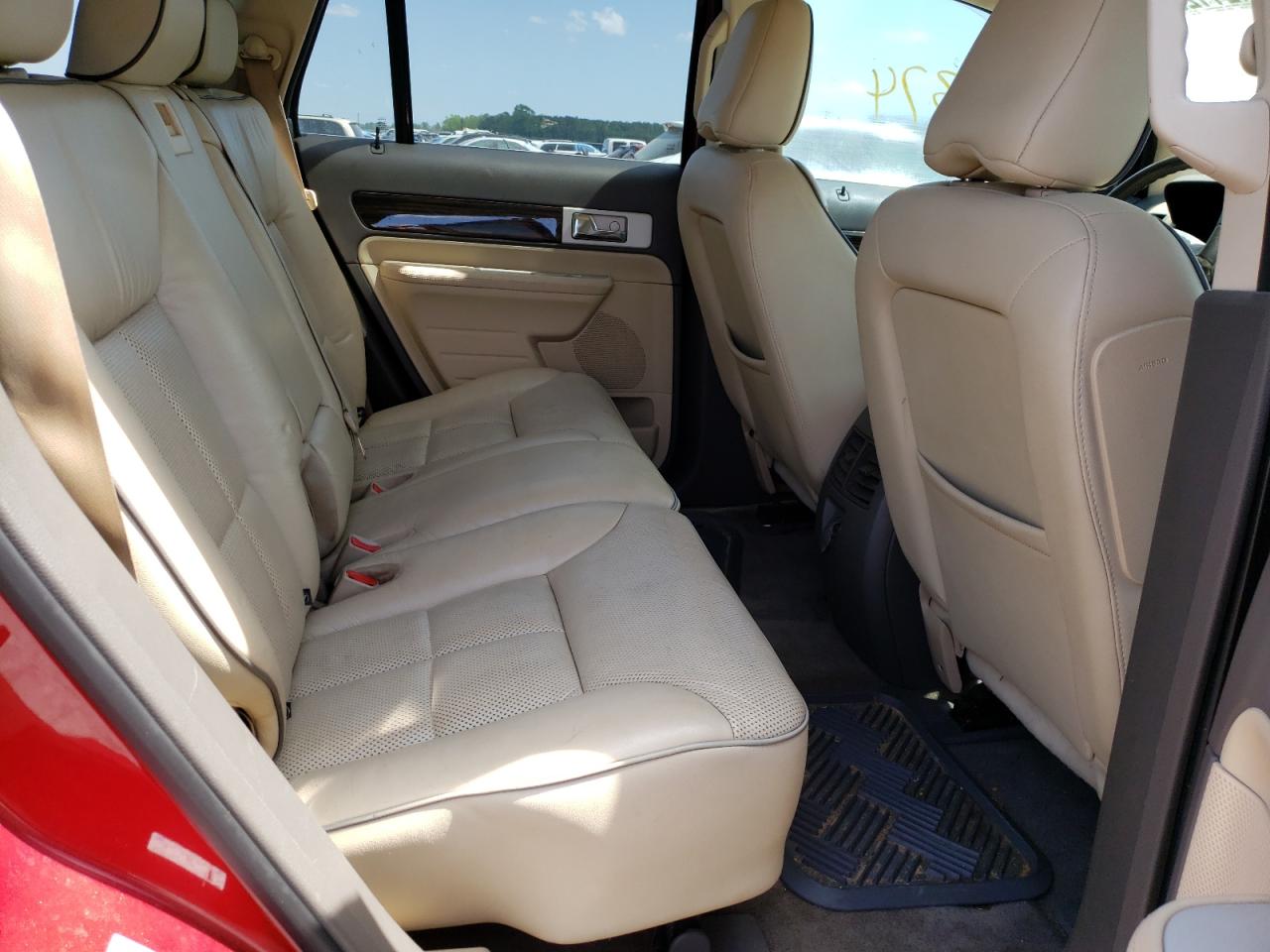 Photo 6 from auction – 2008 LINCOLN MKX with VIN 2LMDU68C38BJ38973