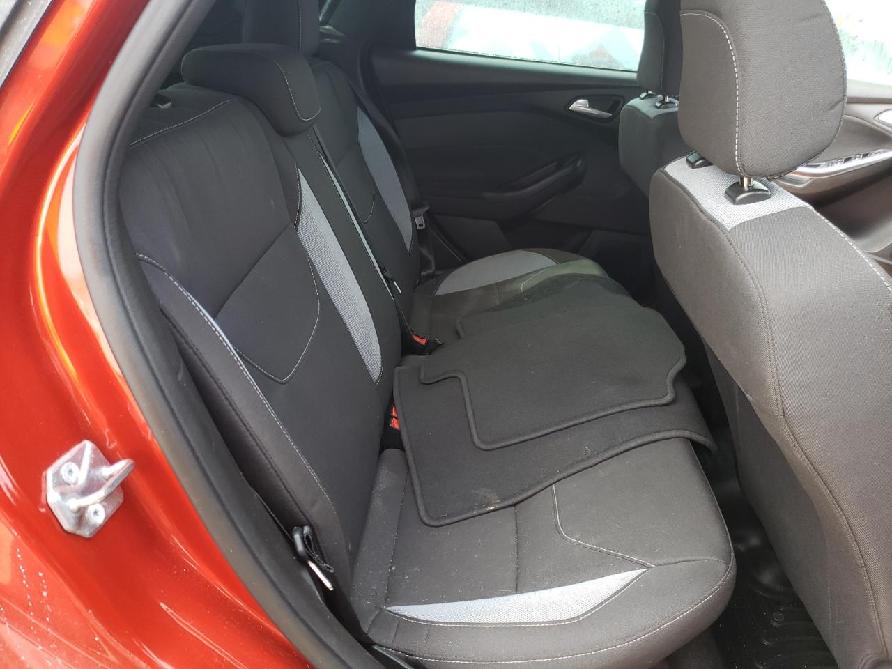 Photo 6 from auction – 2018 FORD FOCUS ST with VIN 1FADP3L97JL299758