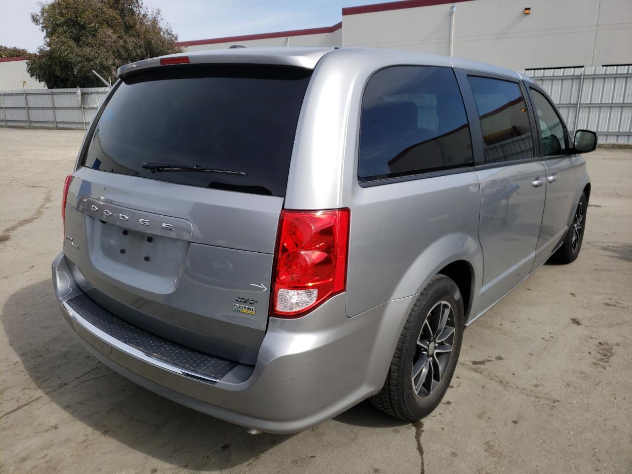 Photo 4 from auction – 2019 DODGE GRAND CARA with VIN 2C4RDGEGXKR640736