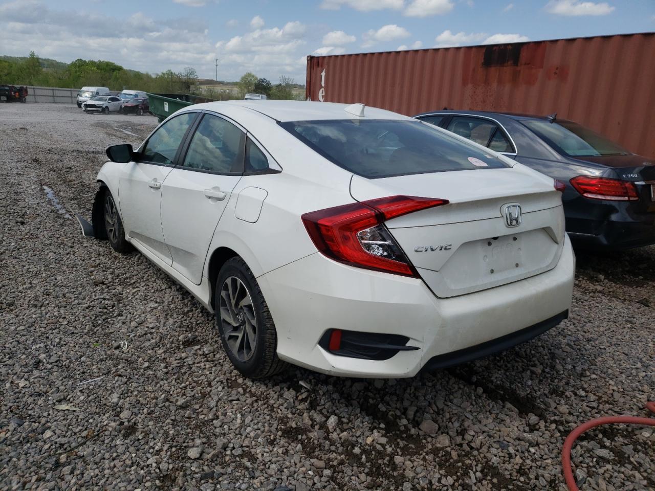 Photo 3 from auction – 2018 HONDA CIVIC EX with VIN 2HGFC2F77JH557858