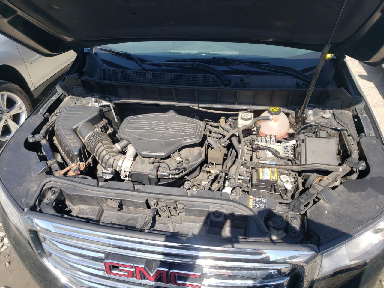 Photo 7 from auction – 2017 GMC ACADIA SLT with VIN 1GKKNULS4HZ325714