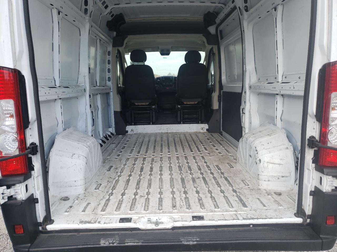 Photo 6 from auction – 2020 RAM PROMASTER with VIN 3C6TRVBG2LE103224