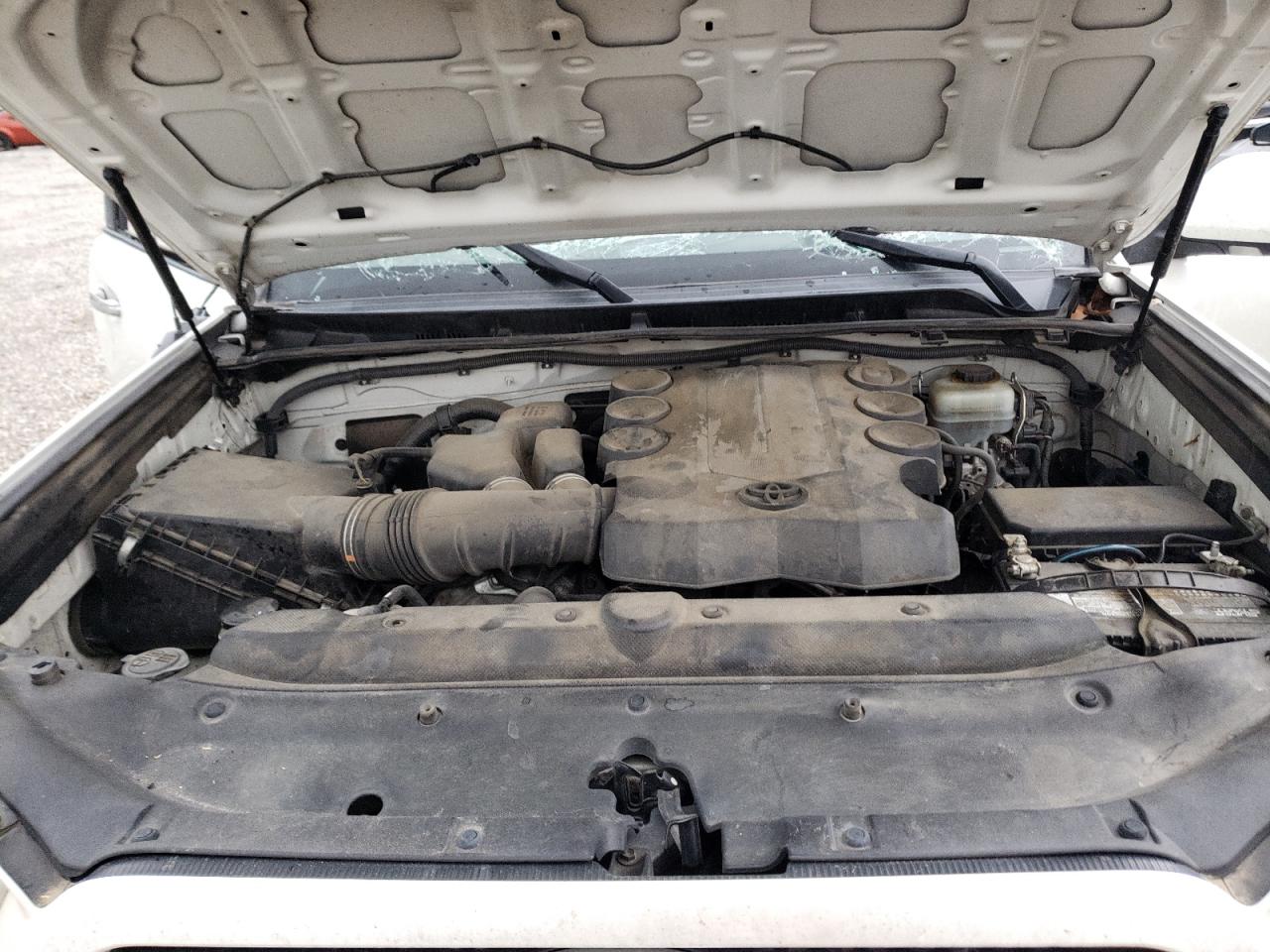 Photo 7 from auction – 2010 TOYOTA 4RUNNER SR with VIN JTEZU5JR0A5000747