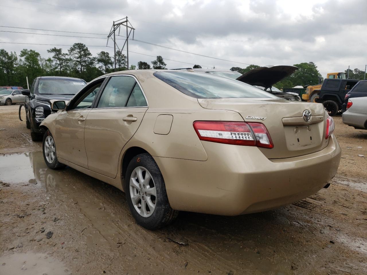 Photo 3 from auction – 2011 TOYOTA CAMRY BASE with VIN 4T1BF3EK5BU723403