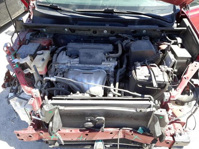 Photo 7 from auction – 2017 TOYOTA RAV4 LE with VIN JTMZFREV5HJ102897