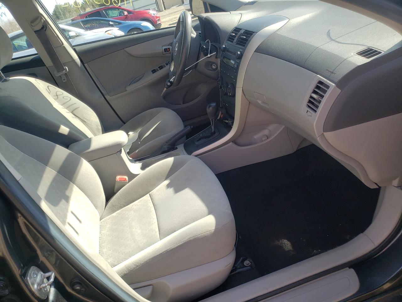 Photo 5 from auction – 2009 TOYOTA COROLLA BA with VIN 1NXBU40E79Z077756