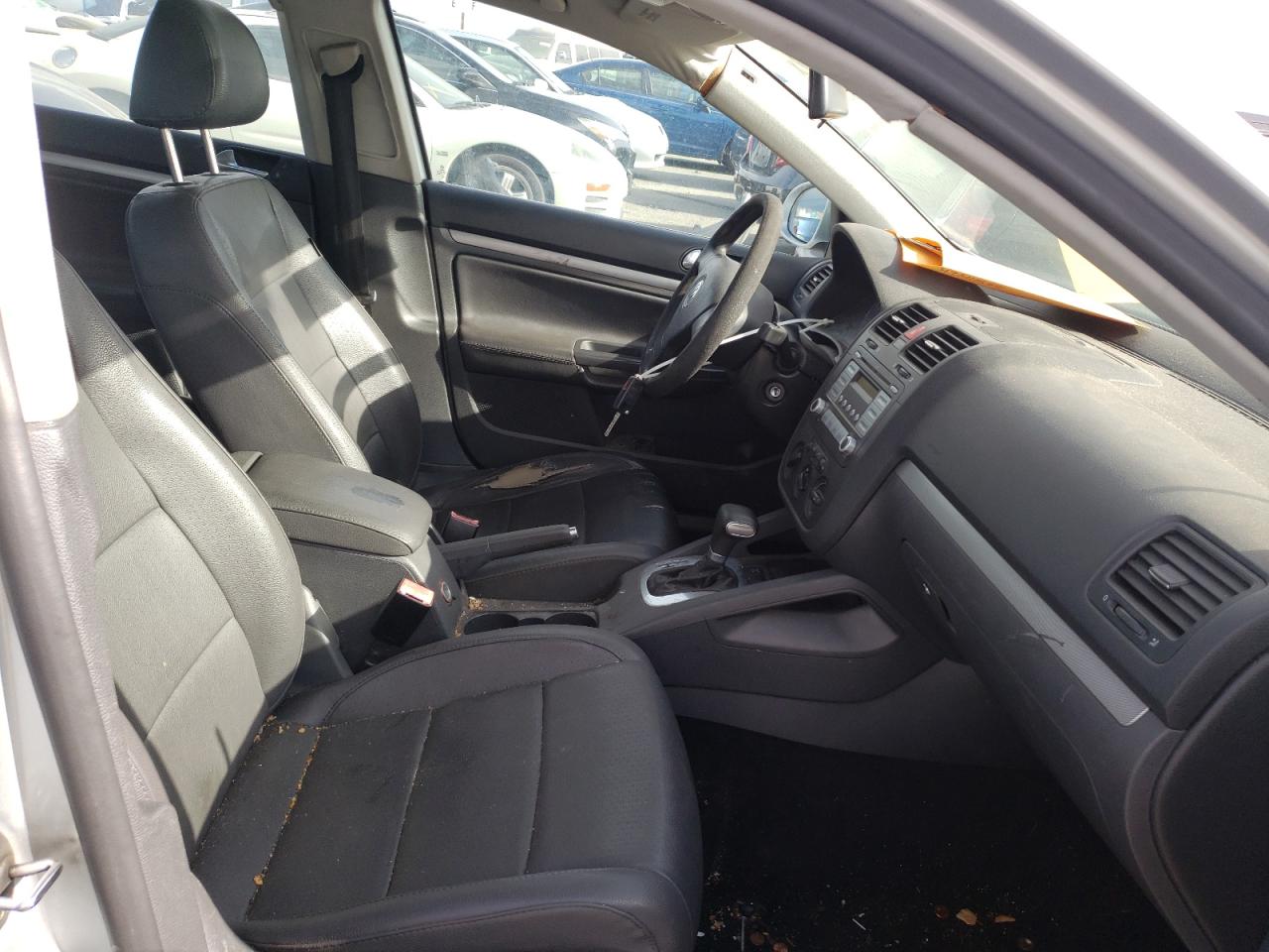 Photo 5 from auction – 2007 VOLKSWAGEN JETTA WOLF with VIN 3VWEG71K67M157983