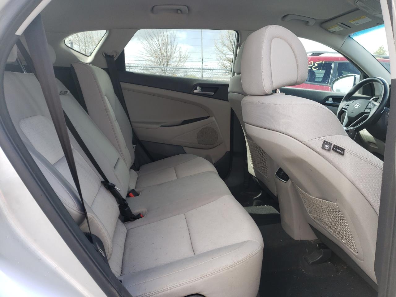 Photo 6 from auction – 2017 HYUNDAI TUCSON LIM with VIN KM8J3CA26HU272999