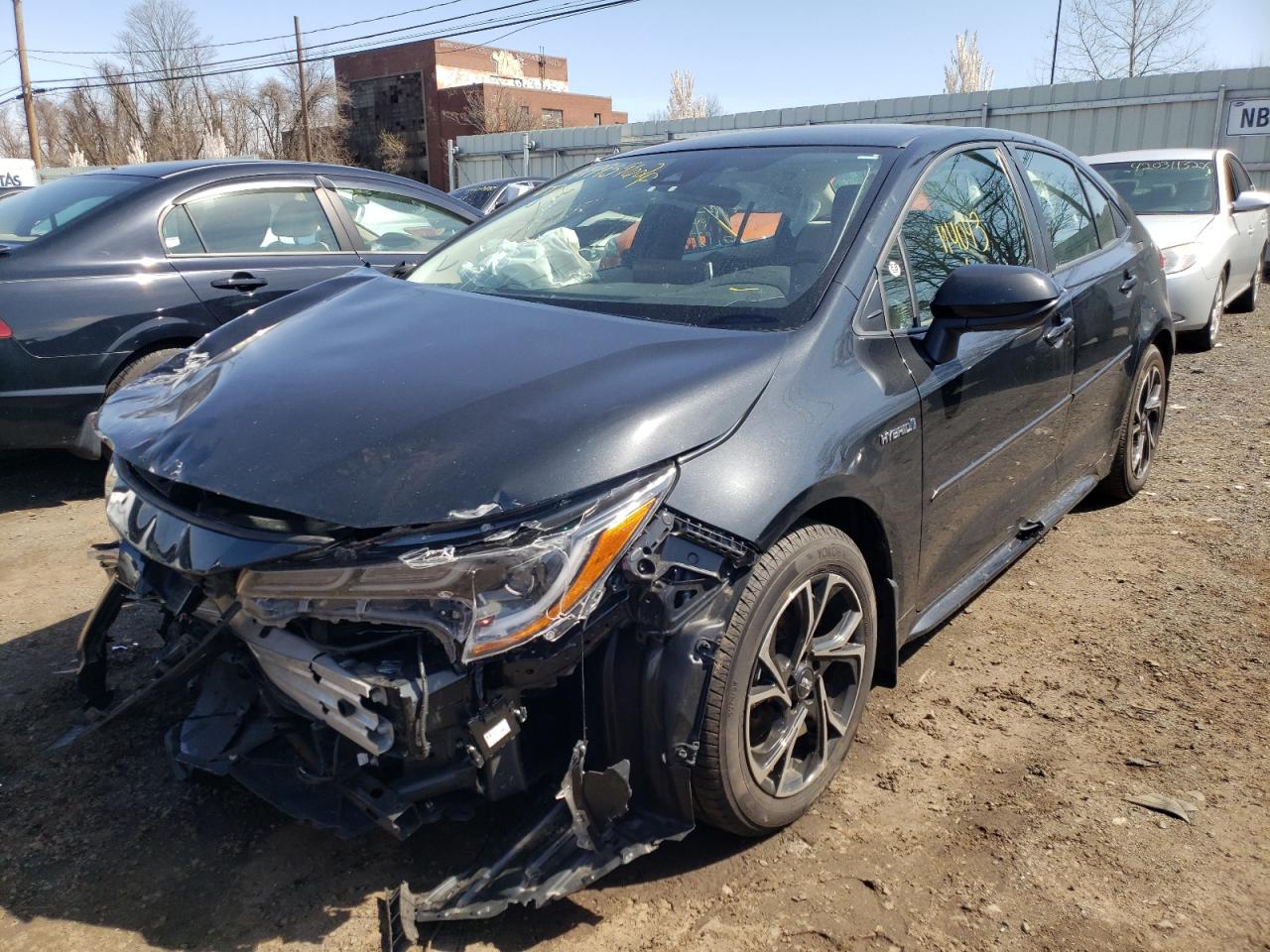 Photo 2 from auction – 2020 TOYOTA COROLLA LE with VIN JTDEBRBE2LJ001212