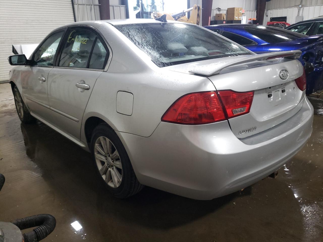Photo 3 from auction – 2010 KIA OPTIMA LX with VIN KNAGG4A85A5391069