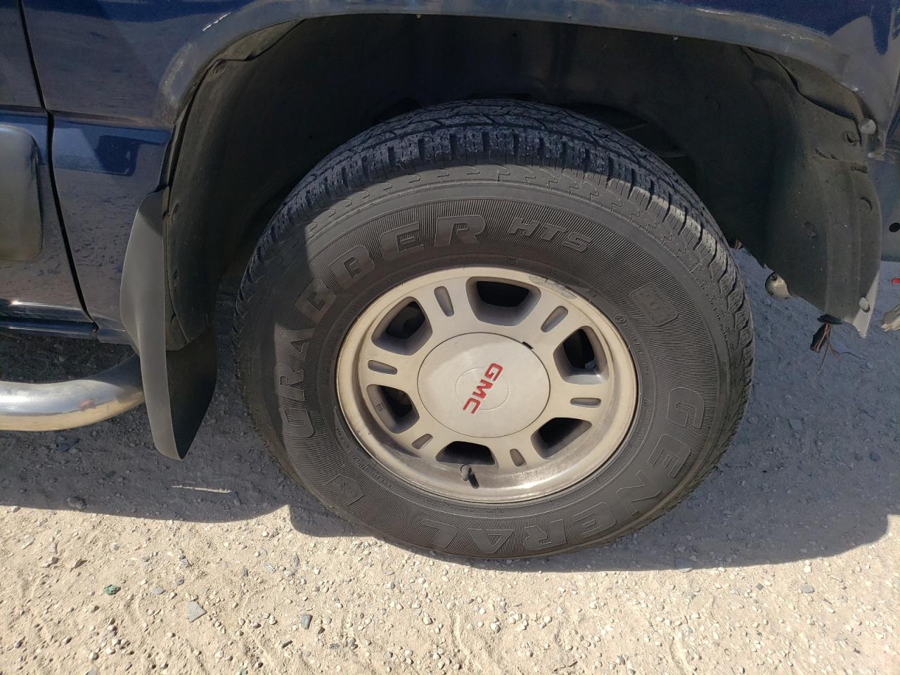 Photo 9 from auction – 2000 GMC YUKON with VIN 1GKEK13T7YJ175545