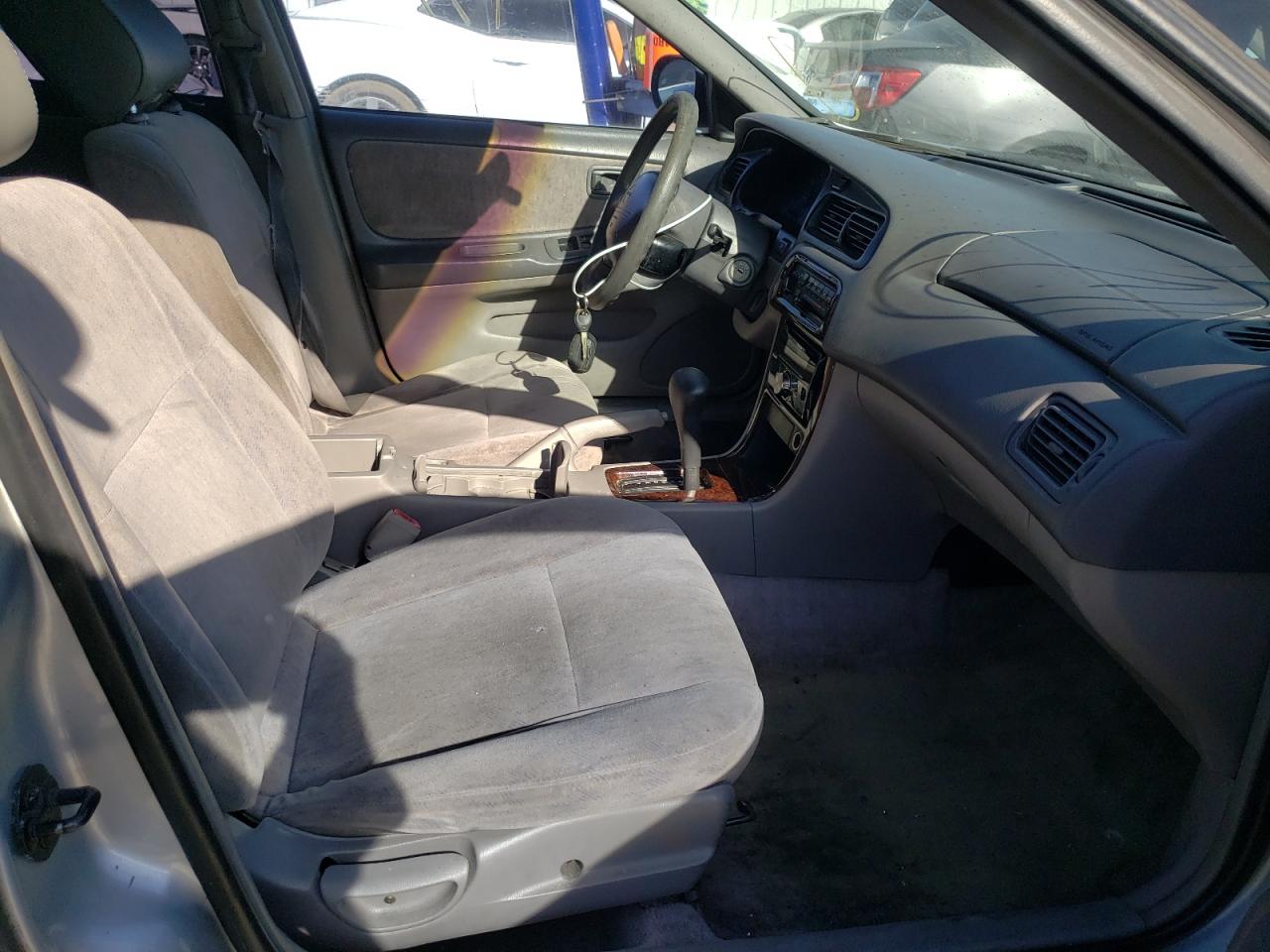 Photo 5 from auction – 1998 NISSAN ALTIMA XE with VIN 1N4DL01D8WC263585