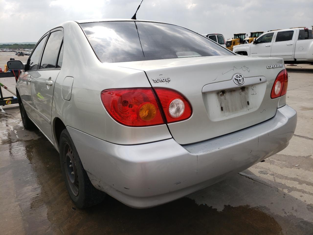 Photo 3 from auction – 2004 TOYOTA COROLLA CE with VIN JTDBR32E142018008