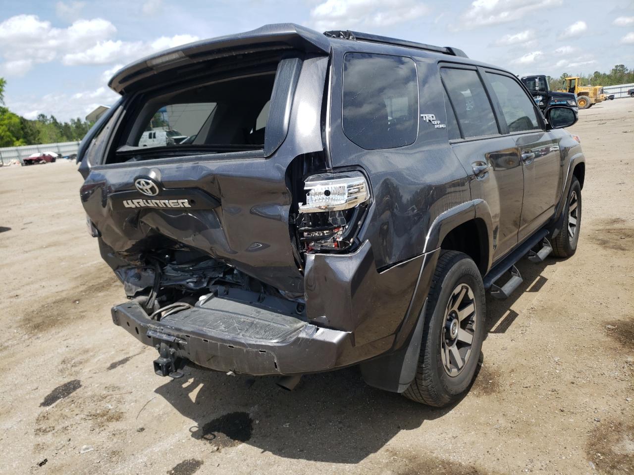 Photo 4 from auction – 2019 TOYOTA 4 RUNNER with VIN JTEBU5JR3K5642091
