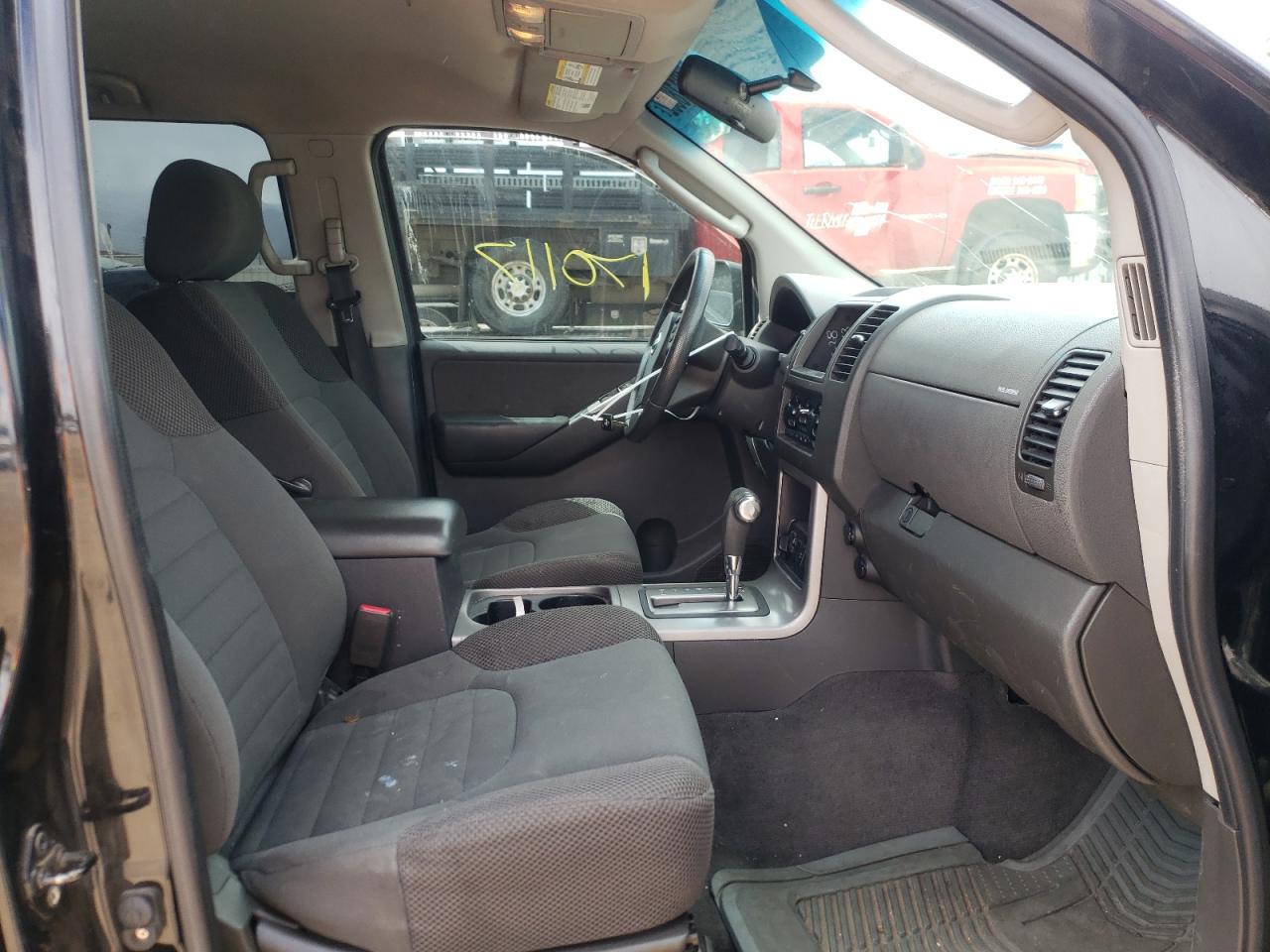 Photo 5 from auction – 2008 NISSAN PATHFINDER with VIN 5N1AR18B68C621903