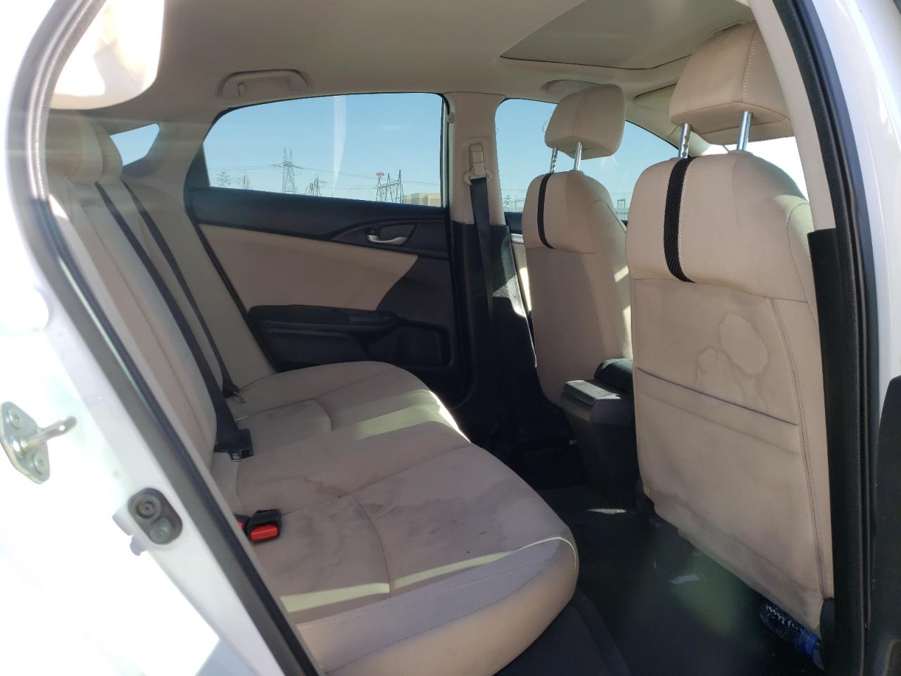 Photo 6 from auction – 2016 HONDA CIVIC EX with VIN 19XFC1F30GE219325