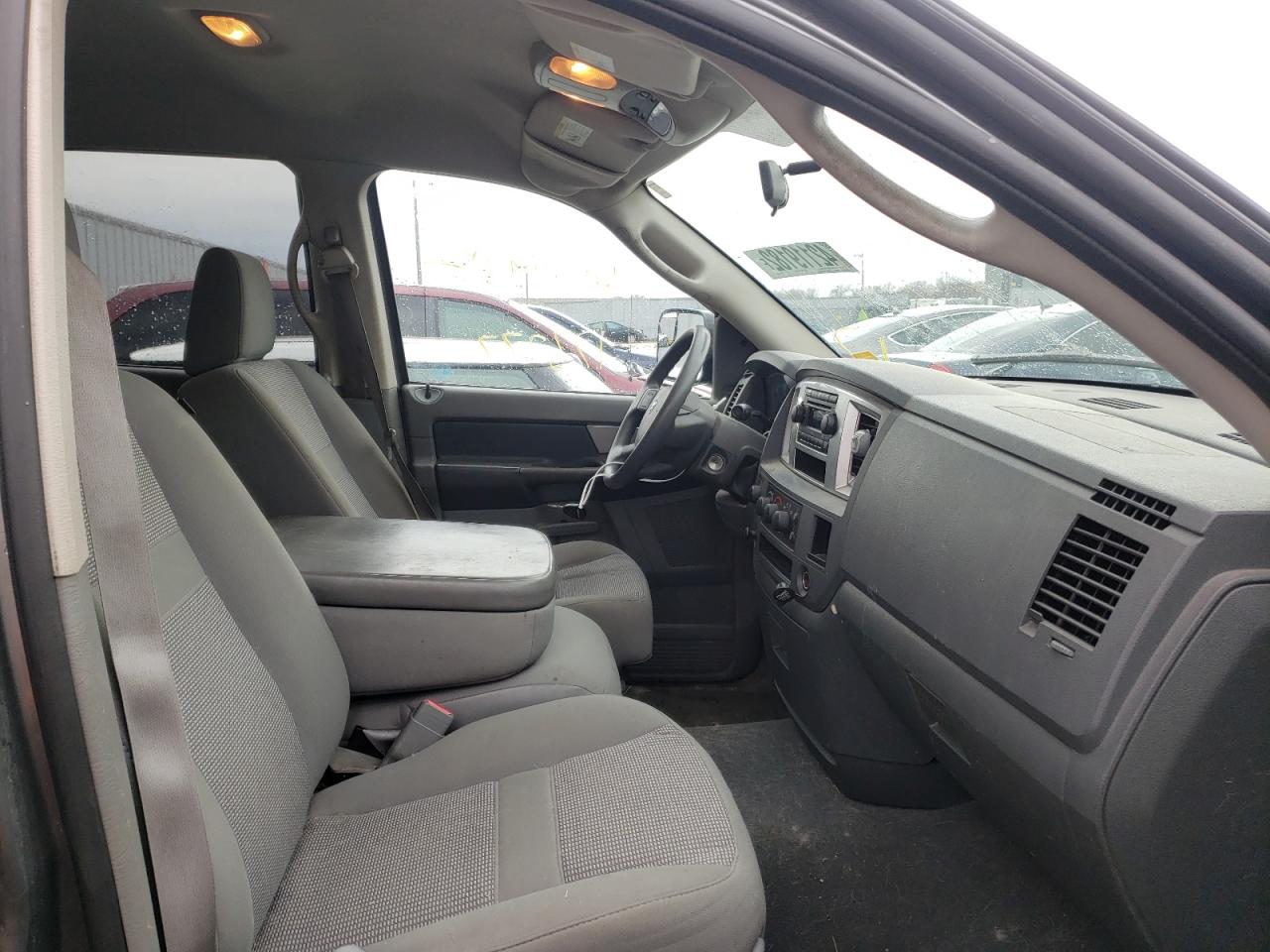 Photo 5 from auction – 2007 DODGE RAM 1500 S with VIN 1D7HU18P57J523684