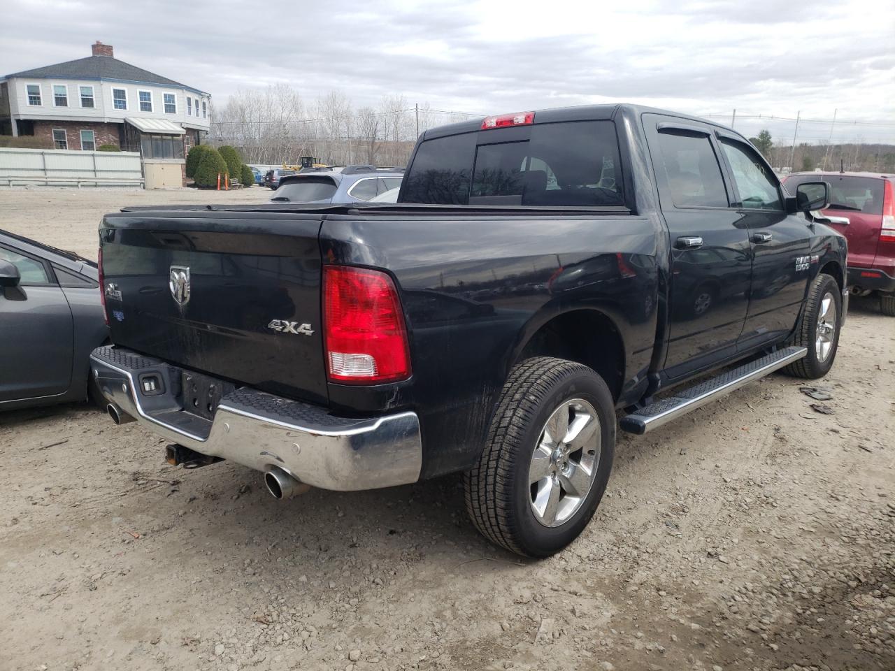 Photo 4 from auction – 2017 RAM 1500 SLT with VIN 3C6RR7LT7HG641169