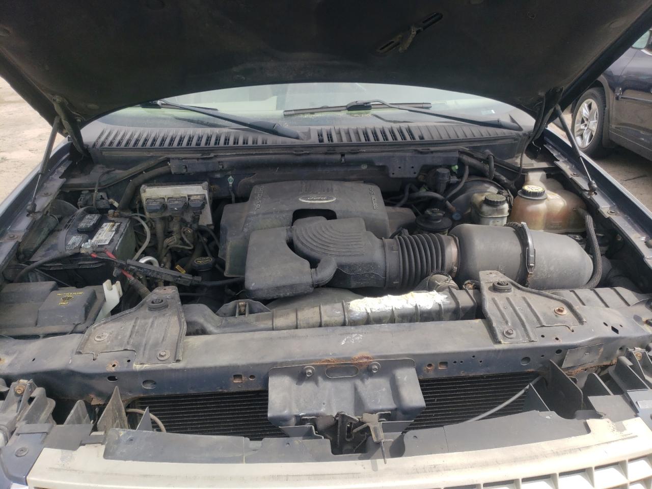 Photo 7 from auction – 2003 FORD EXPEDITION with VIN 1FMFU18L83LA00376