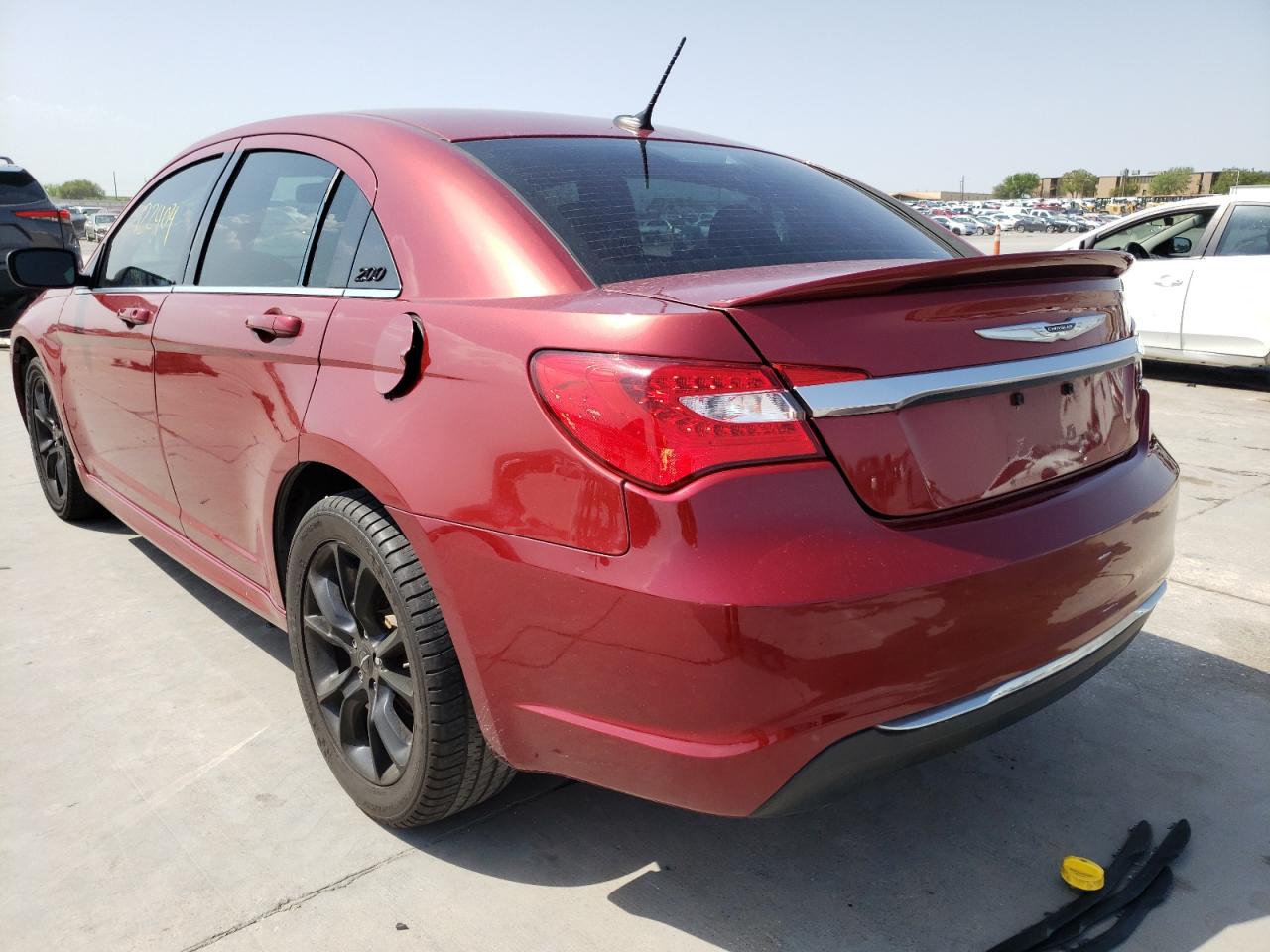 Photo 3 from auction – 2013 CHRYSLER 200 LIMITE with VIN 1C3CCBCG9DN719348