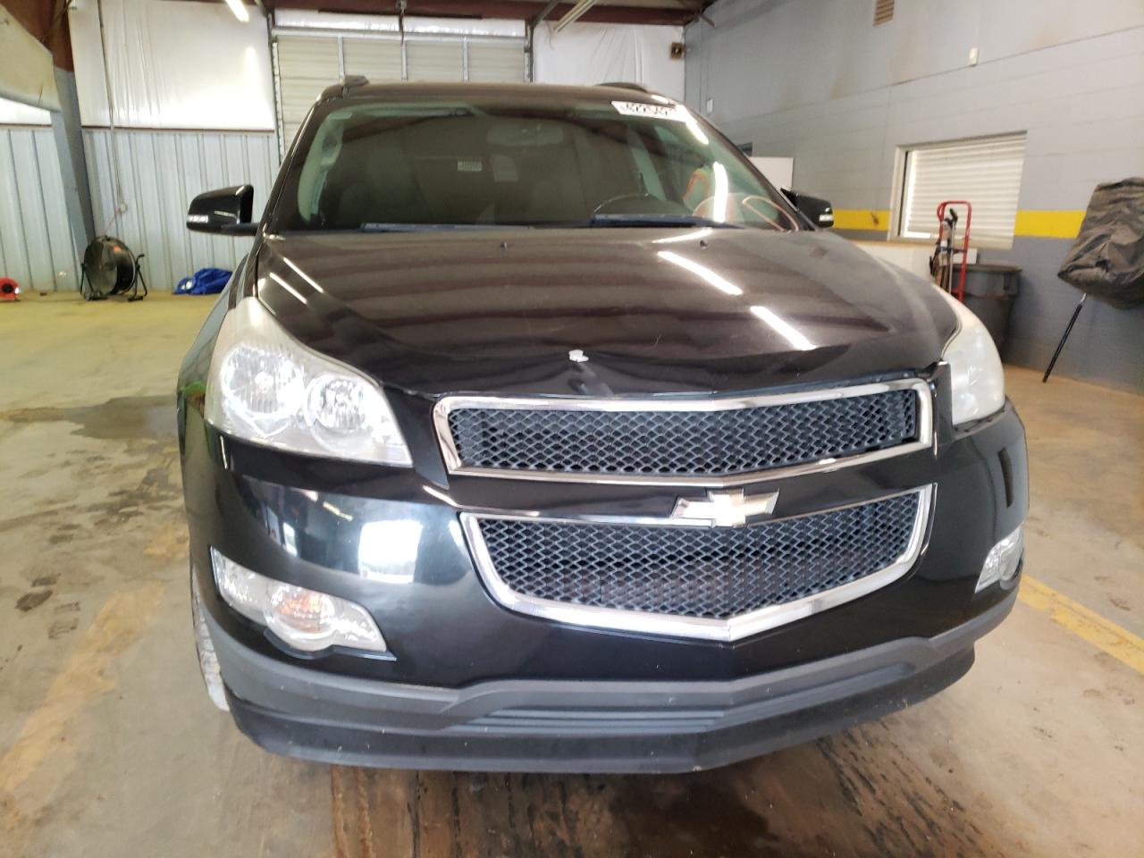 Photo 9 from auction – 2011 CHEVROLET TRAVERSE with VIN 1GNKVGED9BJ249187