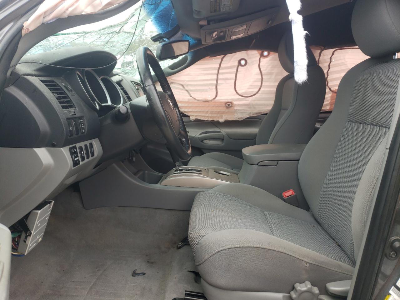 Photo 5 from auction – 2010 TOYOTA TACOMA DOU with VIN 3TMLU4EN5AM045561