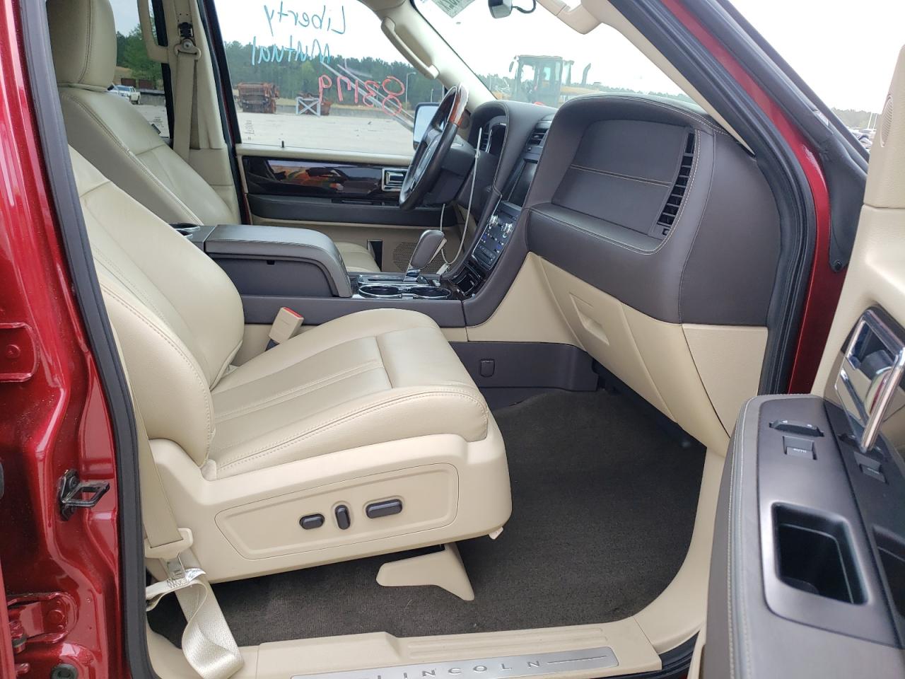 Photo 5 from auction – 2015 LINCOLN NAVIGATOR with VIN 5LMJJ2HT8FEJ14733