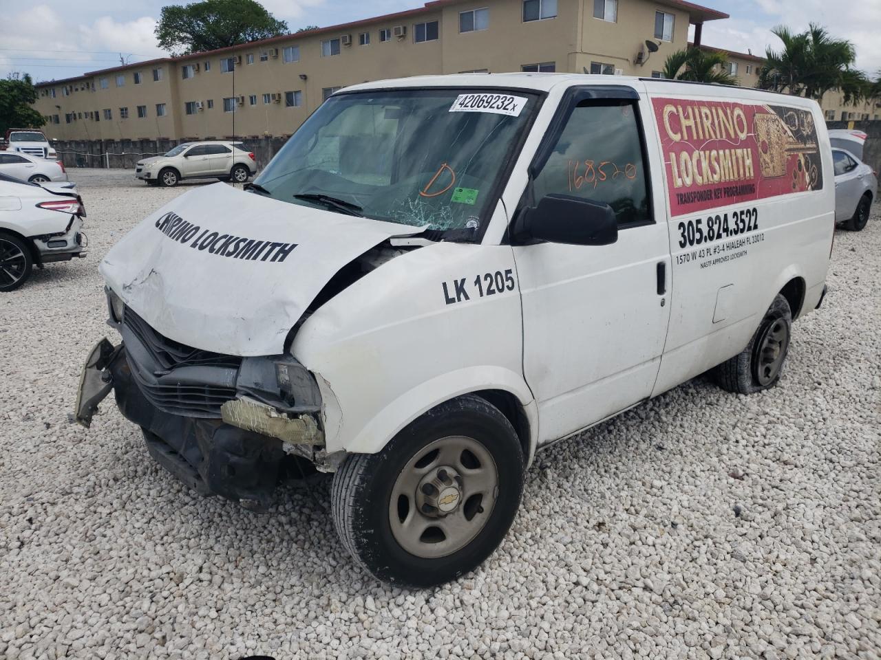 Photo 2 from auction – 2005 CHEVROLET ASTRO with VIN 1GCDM19X95B113355