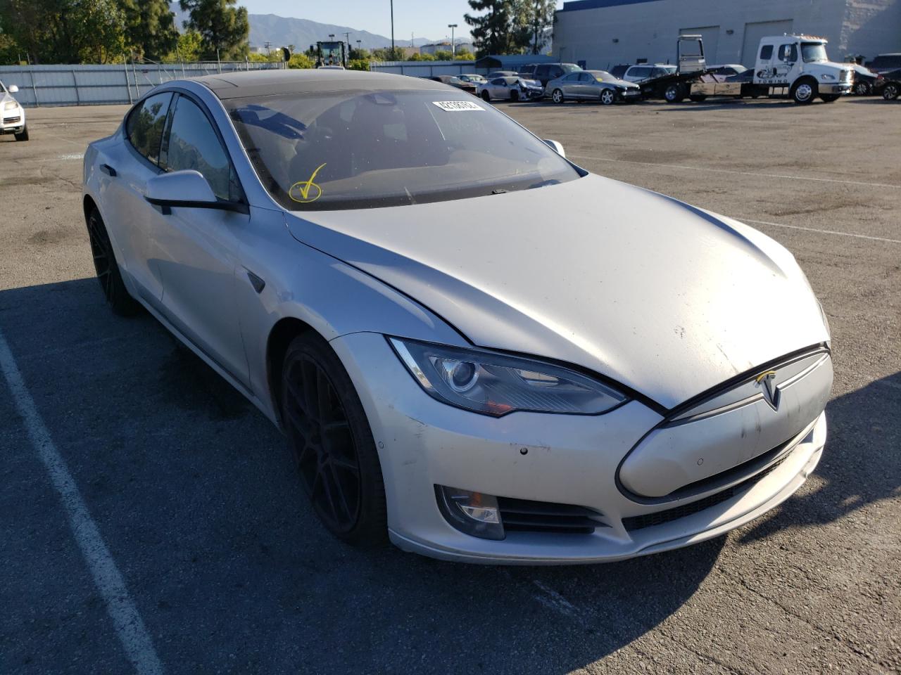 TESLA MODEL S 2014 with VIN 5YJSA1H27EFP64325 - Photo from auction