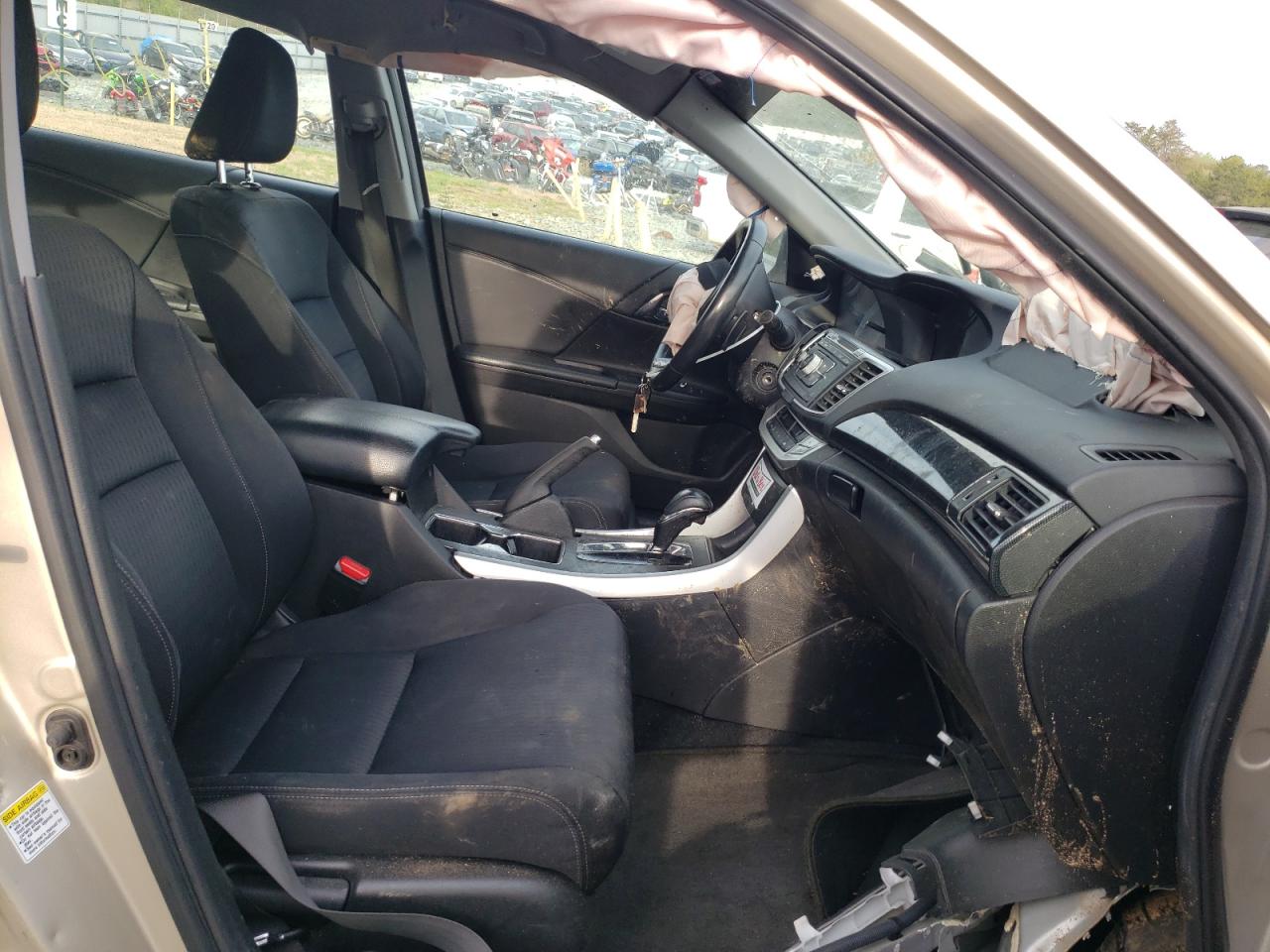 Photo 5 from auction – 2015 HONDA ACCORD SPO with VIN 1HGCR2F50FA035644