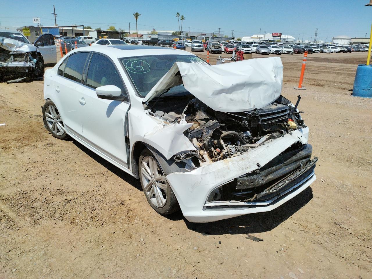 VOLKSWAGEN JETTA SEL 2017 with VIN 3VWL17AJXHM399077 - Photo from auction