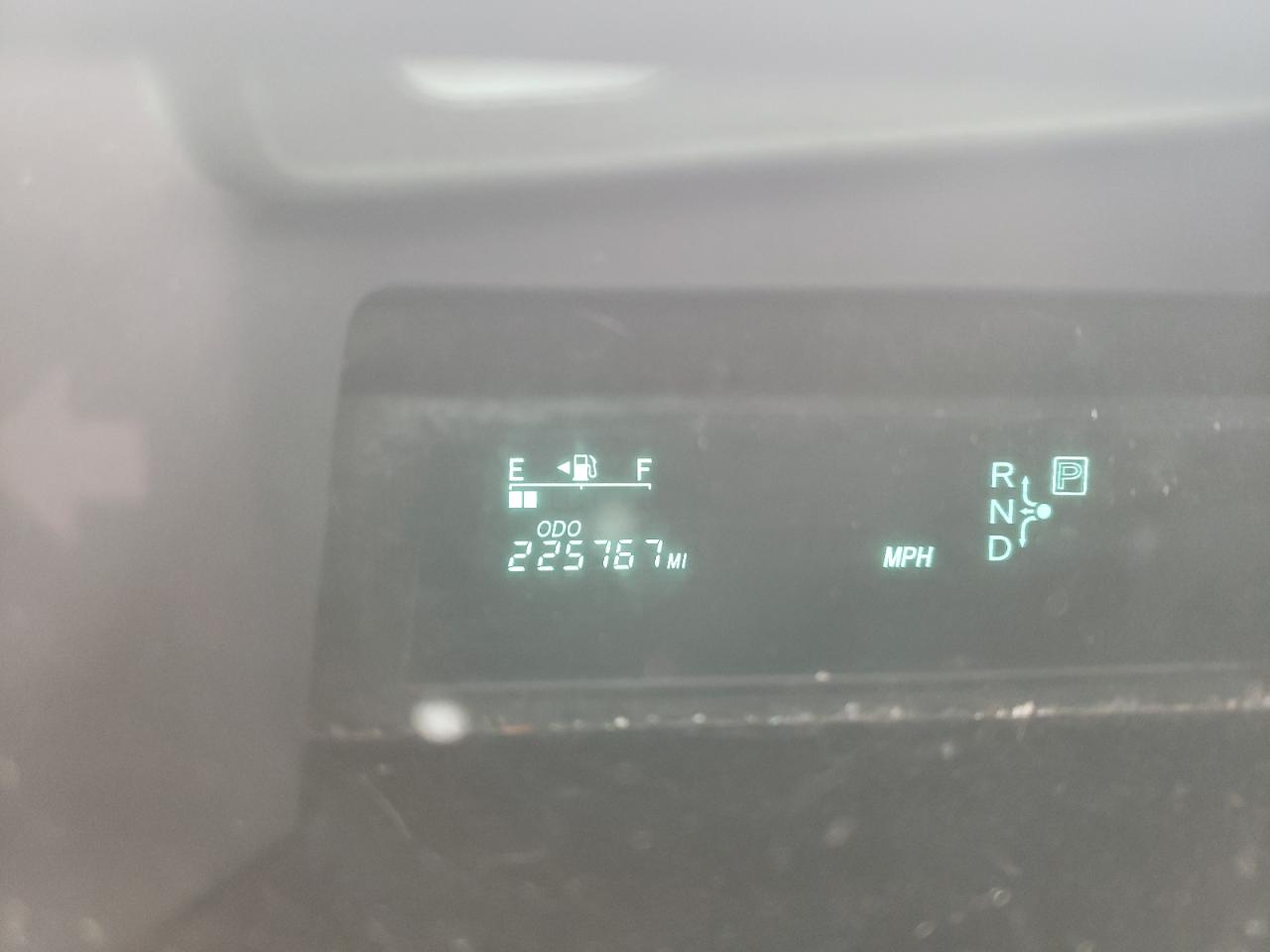 Photo 8 from auction – 2005 TOYOTA PRIUS with VIN JTDKB20U853002294