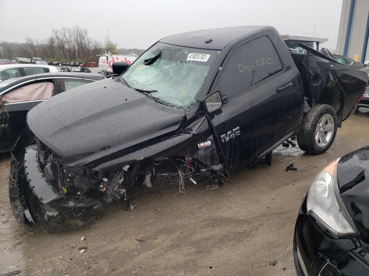 Photo 9 from auction – 2015 RAM 1500 ST with VIN 3C6JR7AT5FG535638