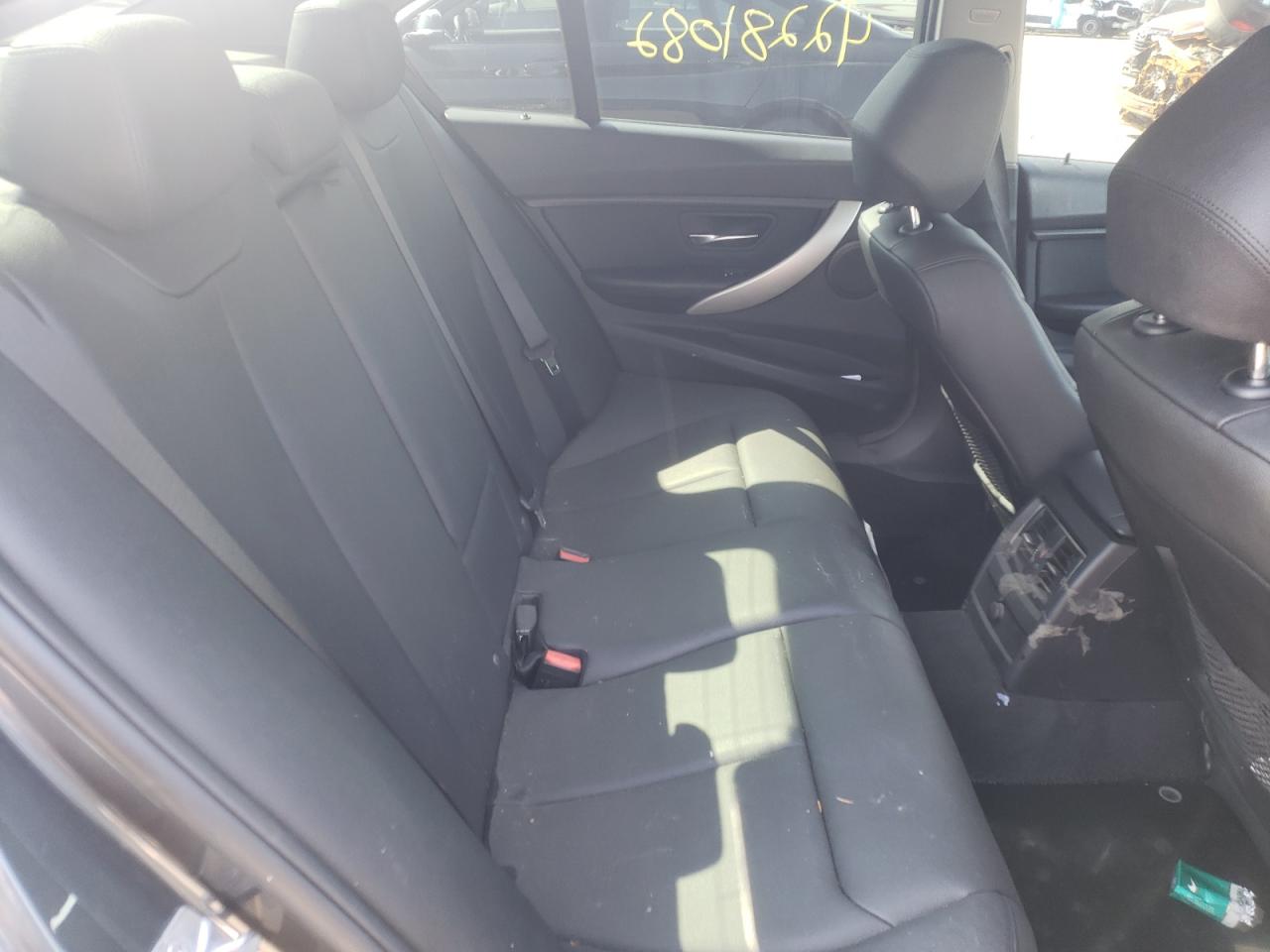 Photo 6 from auction – 2018 BMW 320 XI with VIN WBA8A3C5XJA494658