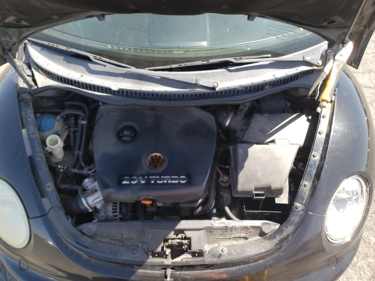 Photo 7 from auction – 2005 VOLKSWAGEN NEW BEETLE with VIN 3VWCD31Y85M301995