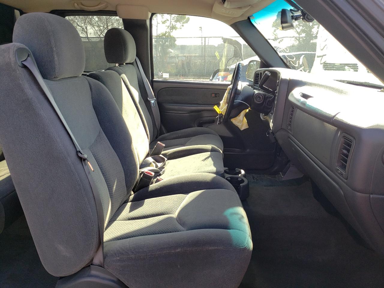 Photo 5 from auction – 2003 CHEVROLET SILVERADO with VIN 2GCEC19V631134179