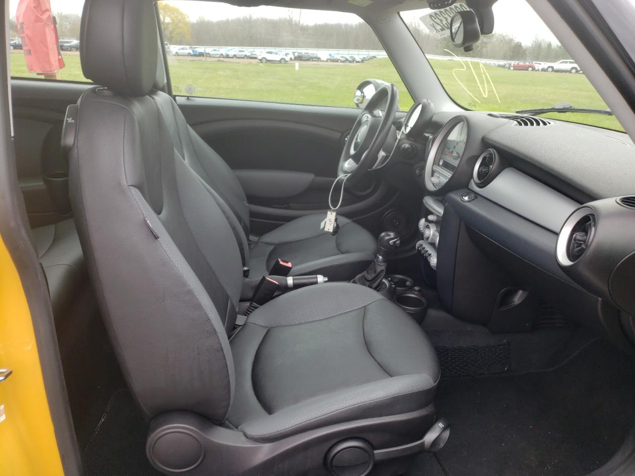 Photo 5 from auction – 2008 MINI COOPER CLU with VIN WMWML33588TN67596