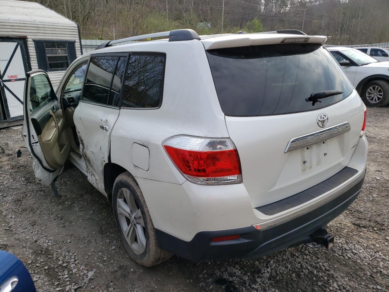Photo 3 from auction – 2013 TOYOTA HIGHLANDER with VIN 5TDDK3EH3DS204807