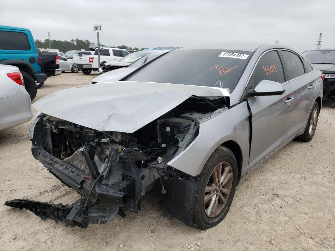 Photo 2 from auction – 2016 HYUNDAI SONATA SE with VIN 5NPE24AF3GH310862