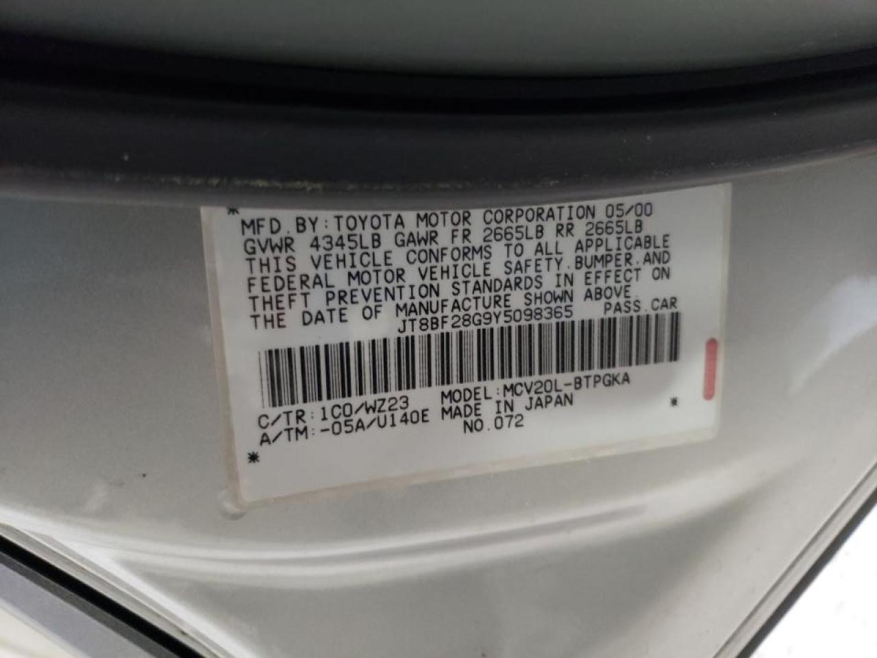 Photo 10 from auction – 2000 LEXUS ES 300 with VIN JT8BF28G9Y5098365