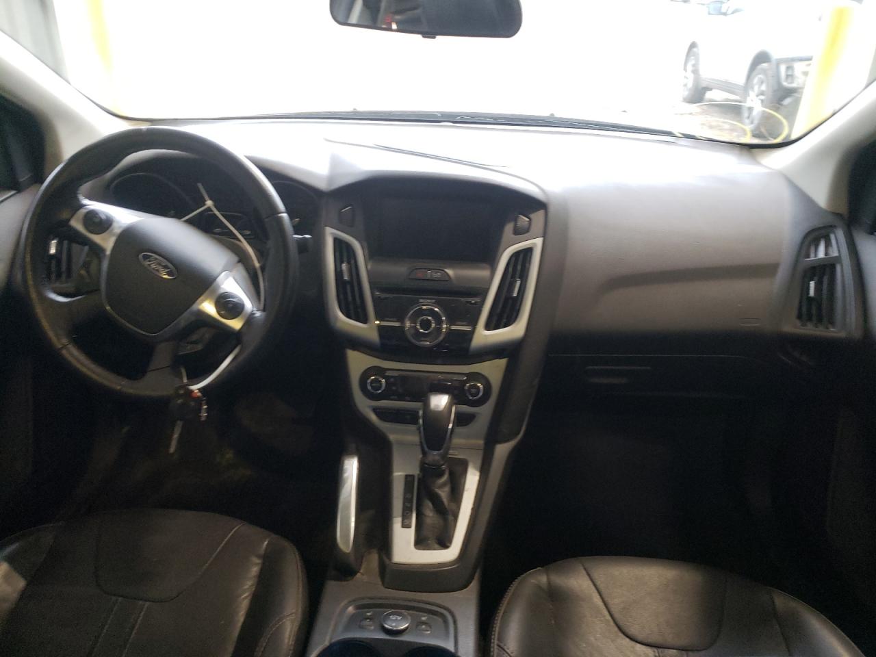 Photo 9 from auction – 2013 FORD FOCUS SE with VIN 1FADP3F2XDL182176